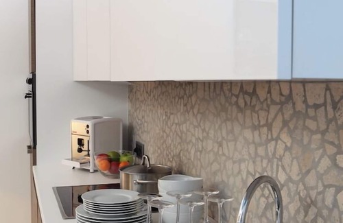 Hollerich Apartment | Villa Medici 12 Two-Bedroom Apartment (6 Adults)