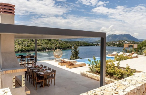 Meganisi Villa | Villa Meganisi with prime sea-view