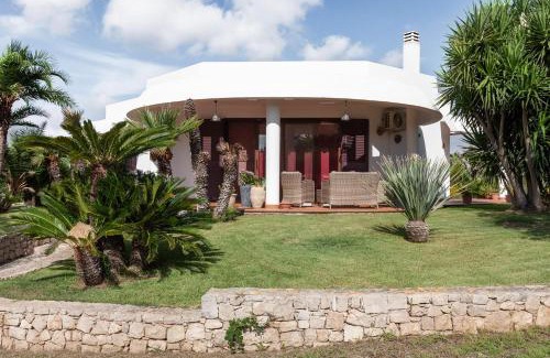 Parabita Villa | Villa Menhir with pool garden and tennis - Happy Rentals