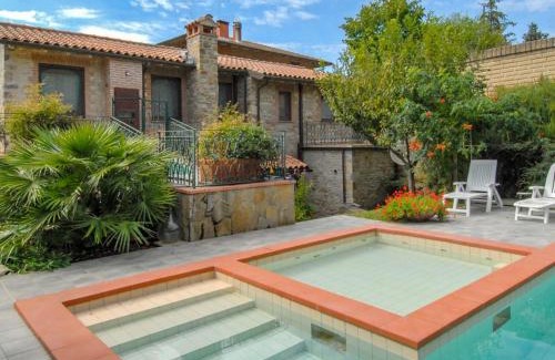 Casalini Villa | Villa Messi by Interhome