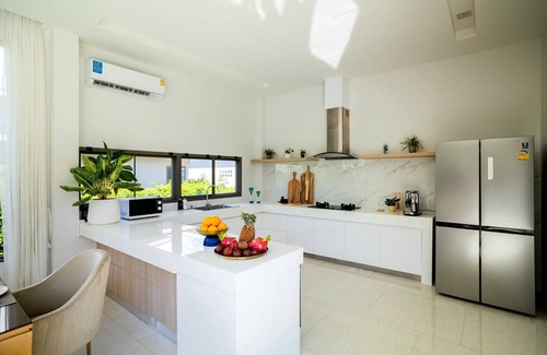Rawai Villa | Villa Mimosa III: Spacious 4 Bedroom Private pool Villa