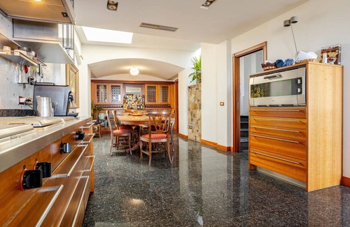Ospedaletti Villa | Villa Miramare: Piscina e Vista Mare - Villa Miramare con Piscina e Vista Mare