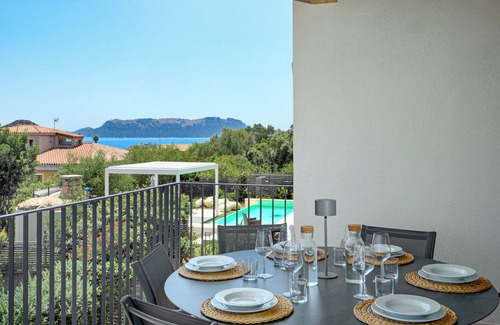 Baia Caddinas Villa | Villa 'Mirtina Home' with Sea View, Wi-Fi and Air Conditioning
