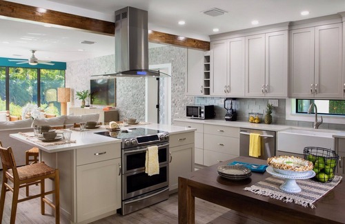 Midtown House | **VILLA MODERNA @ MIDTOWN** Immaculate Home & Pool + LAST KEY SERVICES…