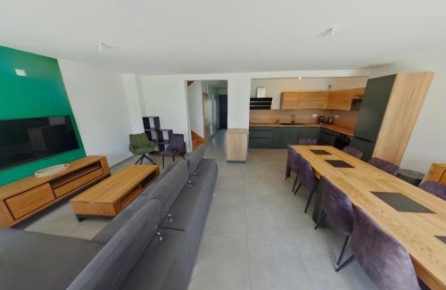 Les Rousses Villa | Villa moderne et spacieuse aux Rousses, proche ski, jusqu'à 12 pers. - FR-1-834-6