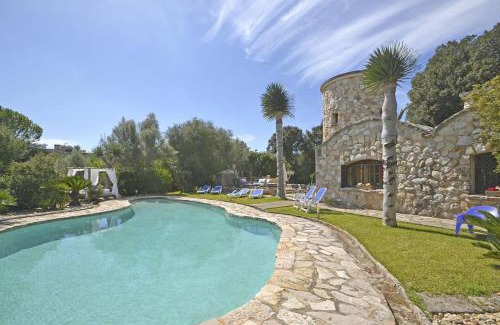 Buger House | Villa Moli