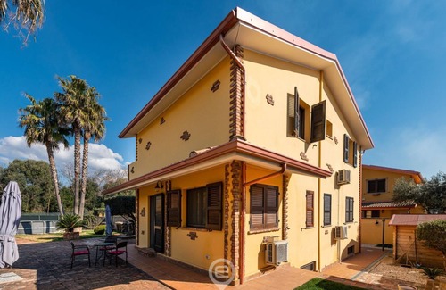 Iglesias Historic Centre House | Villa Monica - Suite Tramontana