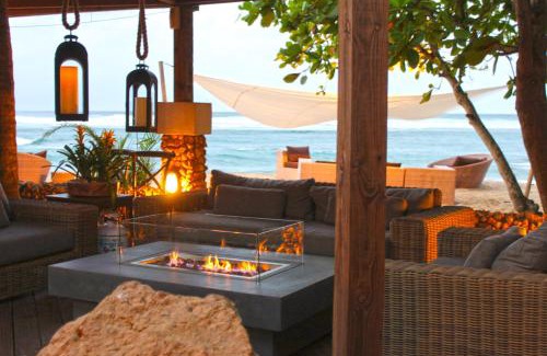 Aguacate Resort | Villa Montaña Beach Resort
