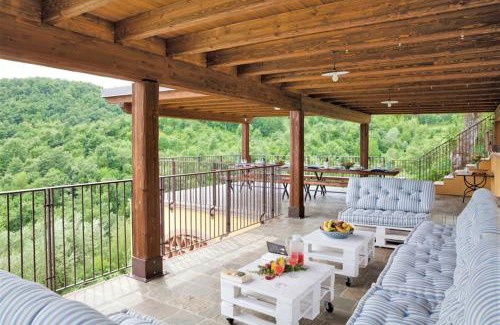 Umbertide Villa | Villa Montecastelli by Mmega