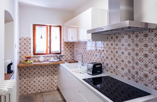 Fano House | Villa Monteilluminato Natura & Relax