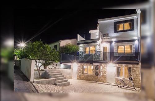 Babilonija Apartment | Villa Montemaris Budva