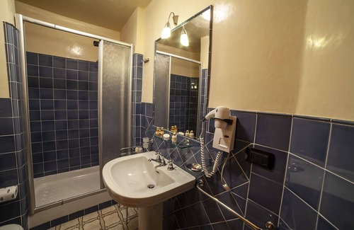 Mologno Hotel | Villa Moorings