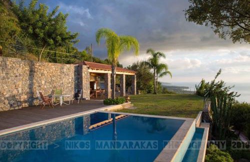 Diasella Villa | Villa Mos