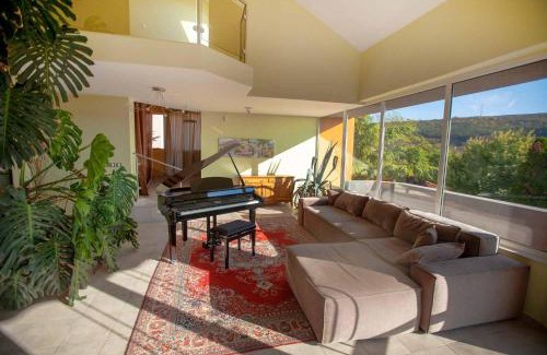 Balchik Villa | Villa Musica