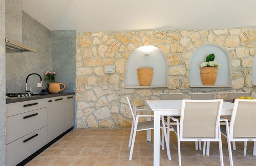 Cancini Villa | Villa My Lia by Villsy