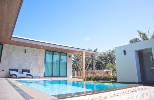 Ao Nang Villa | Villa Nadsuree Ao-Nang Luxury Modern House