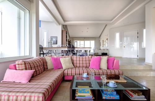 Nafplio House | Villa Nafplia: Unique Family House near Nafplion