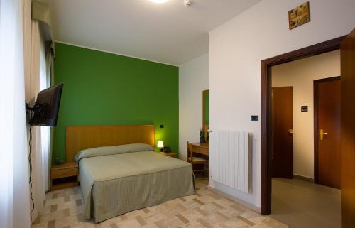 Fermo Hotel | Villa Nazareth Fermo