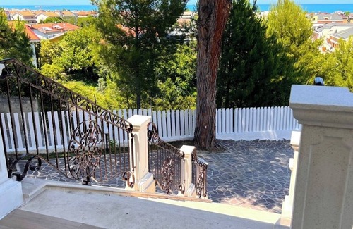 Francavilla al Mare Apartment | Villa near the sea