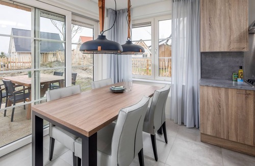 Nieuwvliet Villa | Villa near Dutch Beach with Sauna