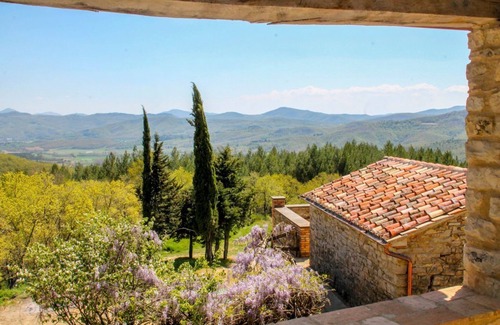 Bivio Lugnano Villa | Villa Nebbiosa - Five Bedroom Villa, Sleeps 10