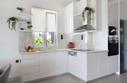 Tsoukaladhes Villa | "Villa Nefeli" with Sea View, Private Pool & Wi-Fi