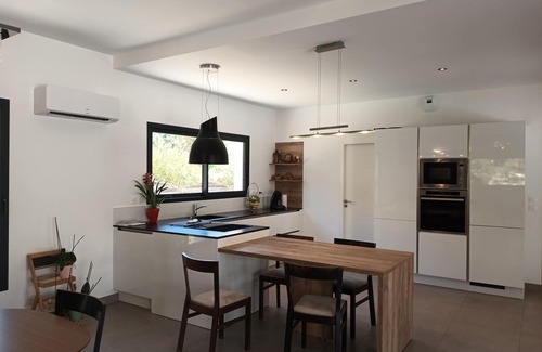 Montpellier Villa | Villa Neuve 180m² Isolée Hauteurs Prades le Lez : 4 Vastes Chambres, Piscine 8x4