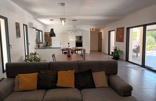 Montpellier Villa | Villa Neuve 180m² Isolée Hauteurs Prades le Lez : 4 Vastes Chambres, Piscine 8x4