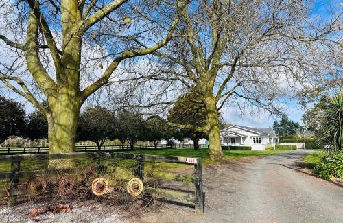 Newstead Villa | Villa Newstead Luxury Stay Near Hamilton