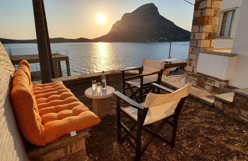 Mirties Villa | Villa Niki by the sea
