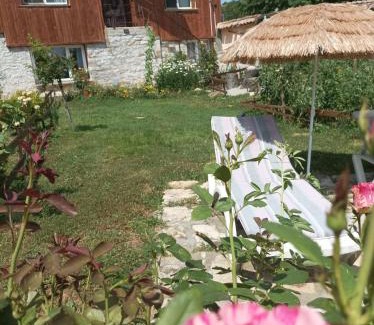 Balkan Mountains Villa | Villa Nina in Kramolin