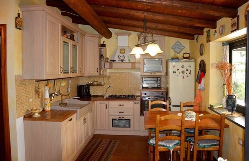 Mascalucia House | Villa Ninfea - villa on the slopes of Etna with big garden and pool