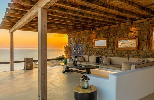 Houlakia Villa | Villa Nirvana- Calm, Relaxing and no Wind!