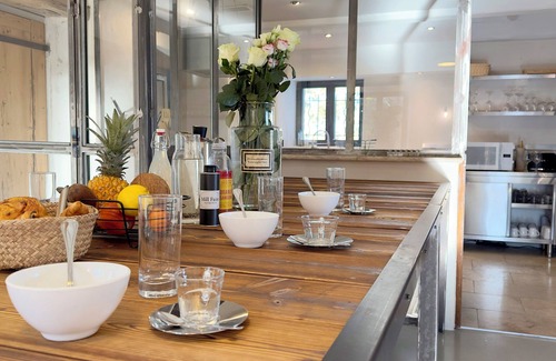 L'Isle-sur-la-Sorgue House | Villa Nova – Luxury Villa with Spa & Pool near L'Isle-sur-la-Sorgue