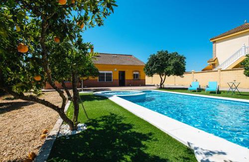 Almensilla House | Villa Oasis Los Naranjos con jacuzzi 15 min Sevilla
