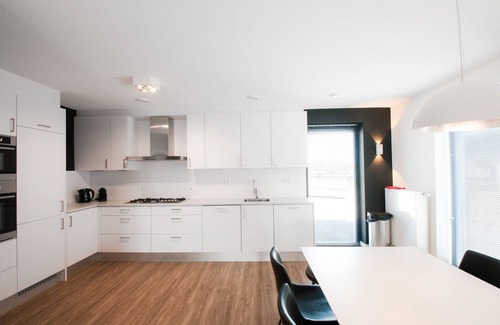 Tholen House | Villa Oesterdam Wellness | 16 people
