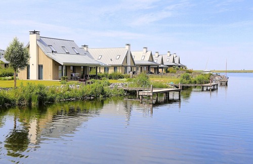 Tholen House | Villa Oesterdam Wellness | 16 people