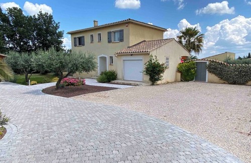 Le Luc Villa | Villa of the 14 Olive Trees⭐️⭐️⭐️⭐️