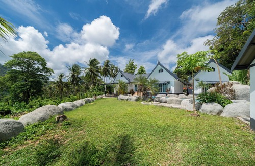 Karon Villa | Villa Olympus 4 bedrooms Sea view Kata beach with pool and tropical garden