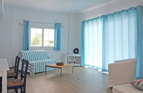 Leros House | Villa Omega Guest House in Kokkali, Leros