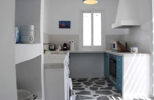 Leros House | Villa Omega Guest House in Kokkali, Leros