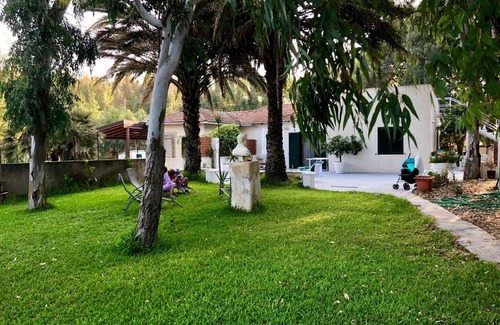 Villaggio San Leonardo Villa | Villa on the Catania - Siracusa coast, with private access to the sea and garden