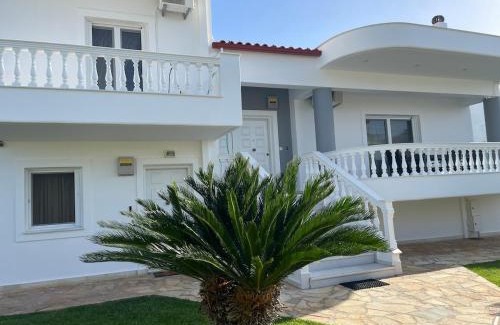Kato Assos Villa | Villa Orangerie - Where Luxury Meets Serenity