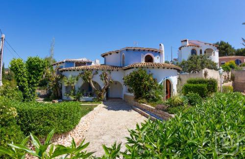 Calpe Villa | Villa Orenetes 6 by Abahana Villas