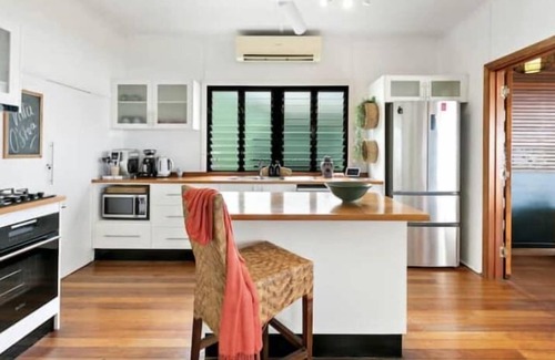 Machans Beach House | Villa Oshea - Balinese Beachfront Escape with Pool
