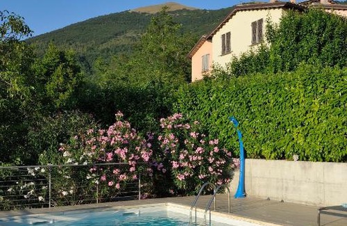 Nocera Umbra House | Villa ouverte sur le monde