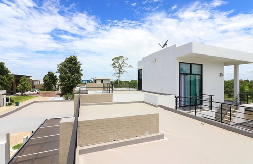 Na Chom Thian House | Villa Ozone Pattaya Baan 39
