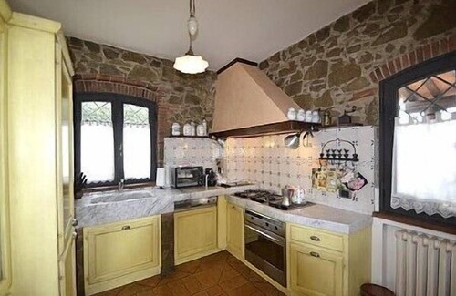 Vinci Villa | Villa Pagliara: A characteristic and welcoming three-story villa in the characteristic style of the Tuscan countryside, with Free WI-FI.