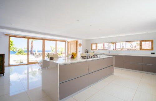 Tabayesco Villa | Villa Palacio and Yurt - 2 Pools - Hot Tub - Fantastic Sea Views