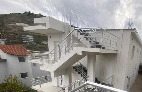 Qafe e Gjashtes Apartment | Villa Pamja